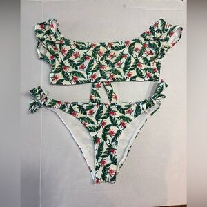 Cabana Del Sol swimsuit 2 piece, tropical leaves print, top Med, bottom XL, used